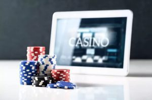 Competition Among Offline and Online Casinos