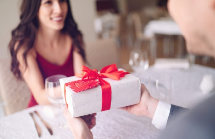 Elevate Your Gift-Giving Game with Personalised Gifts