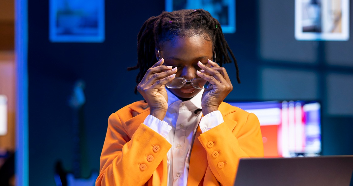 AI with Kid wearing glasses